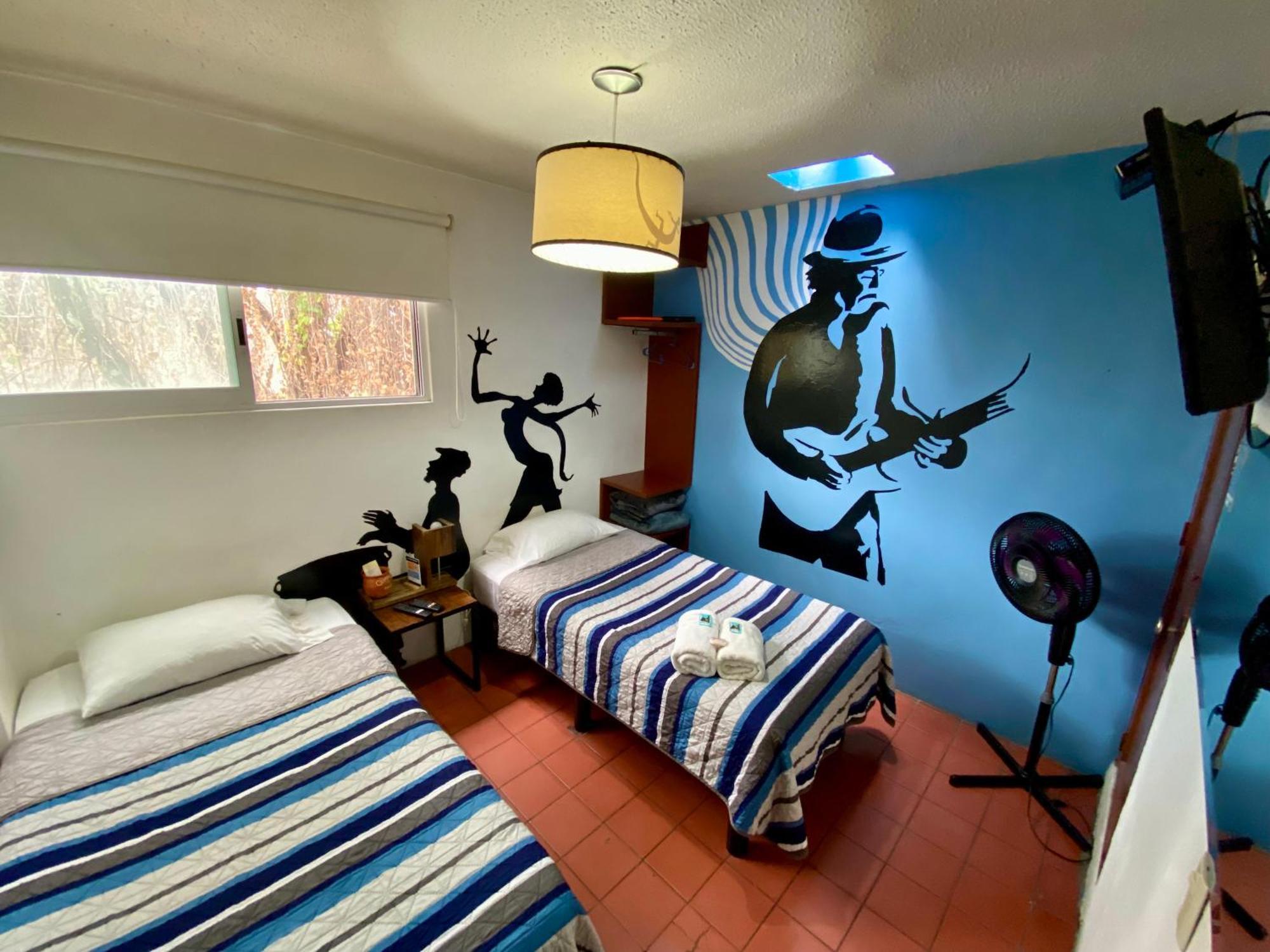 Hostel Hospedarte Chapultepec Гуадалахара Екстериор снимка