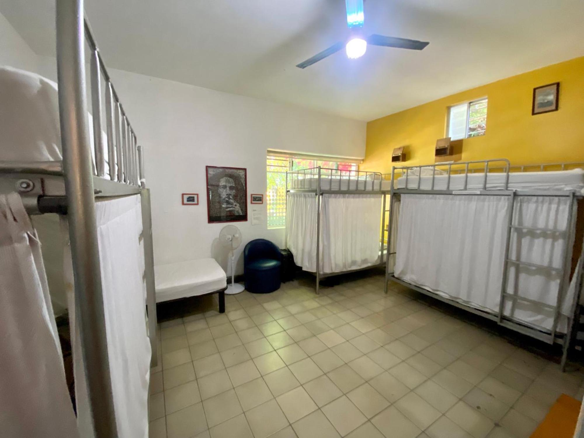 Hostel Hospedarte Chapultepec Гуадалахара Екстериор снимка