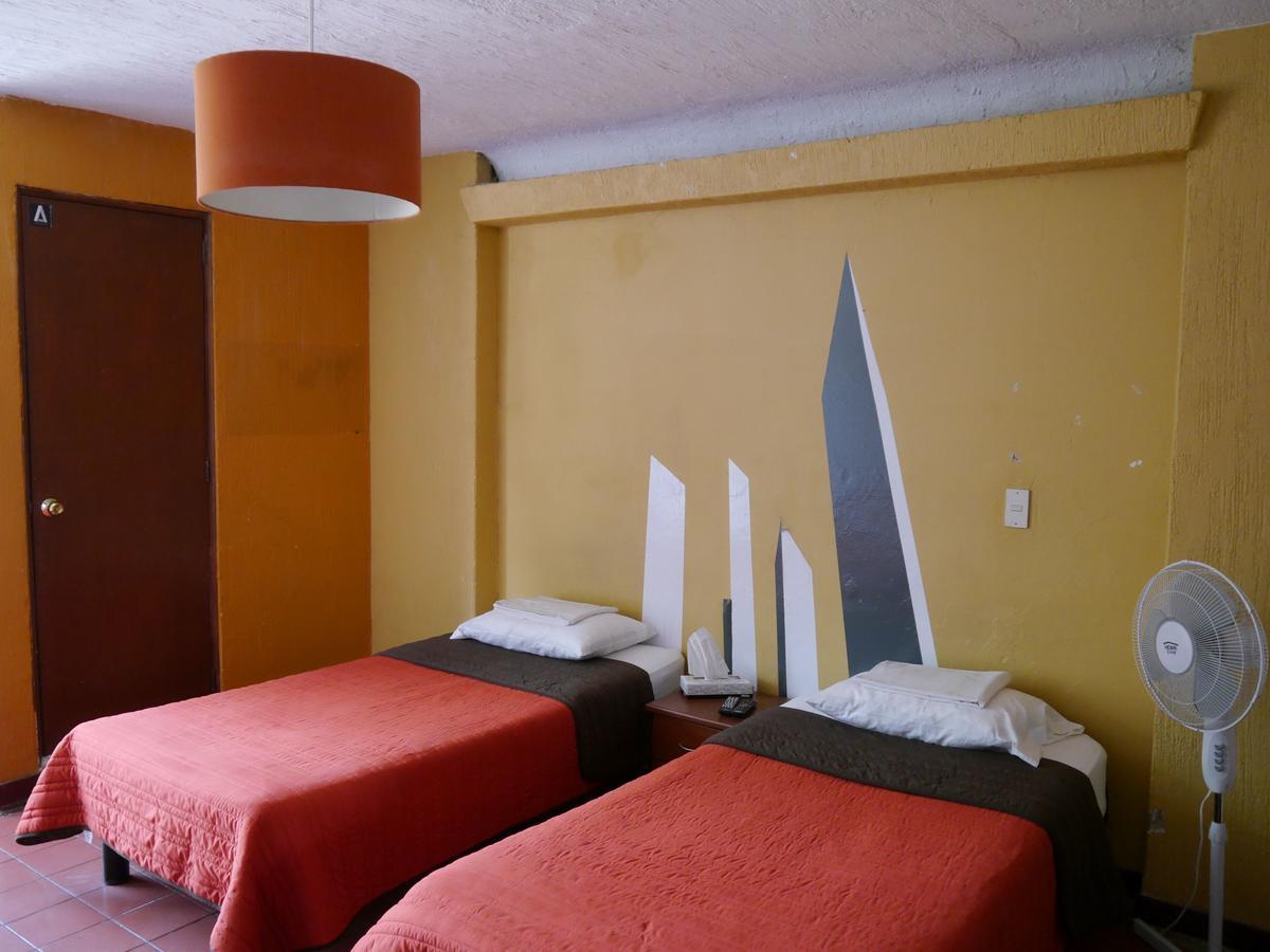 Hostel Hospedarte Chapultepec Гуадалахара Екстериор снимка